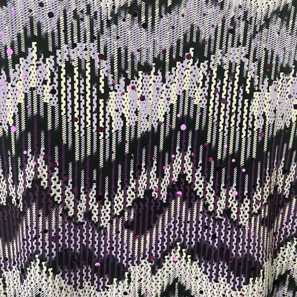Shimmery Top. Studio 1940. Purple/Black. - Picture 7 of 10